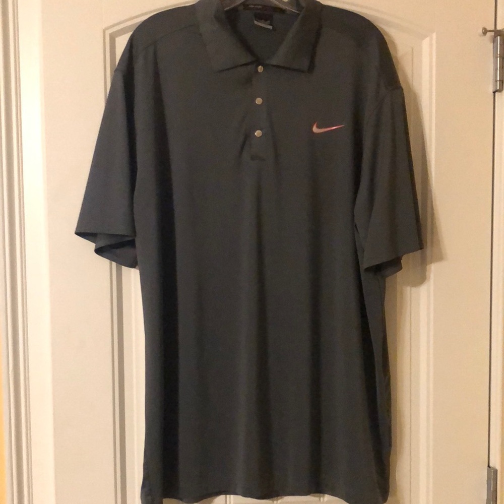 Nike Tiger Woods collection golf shirt